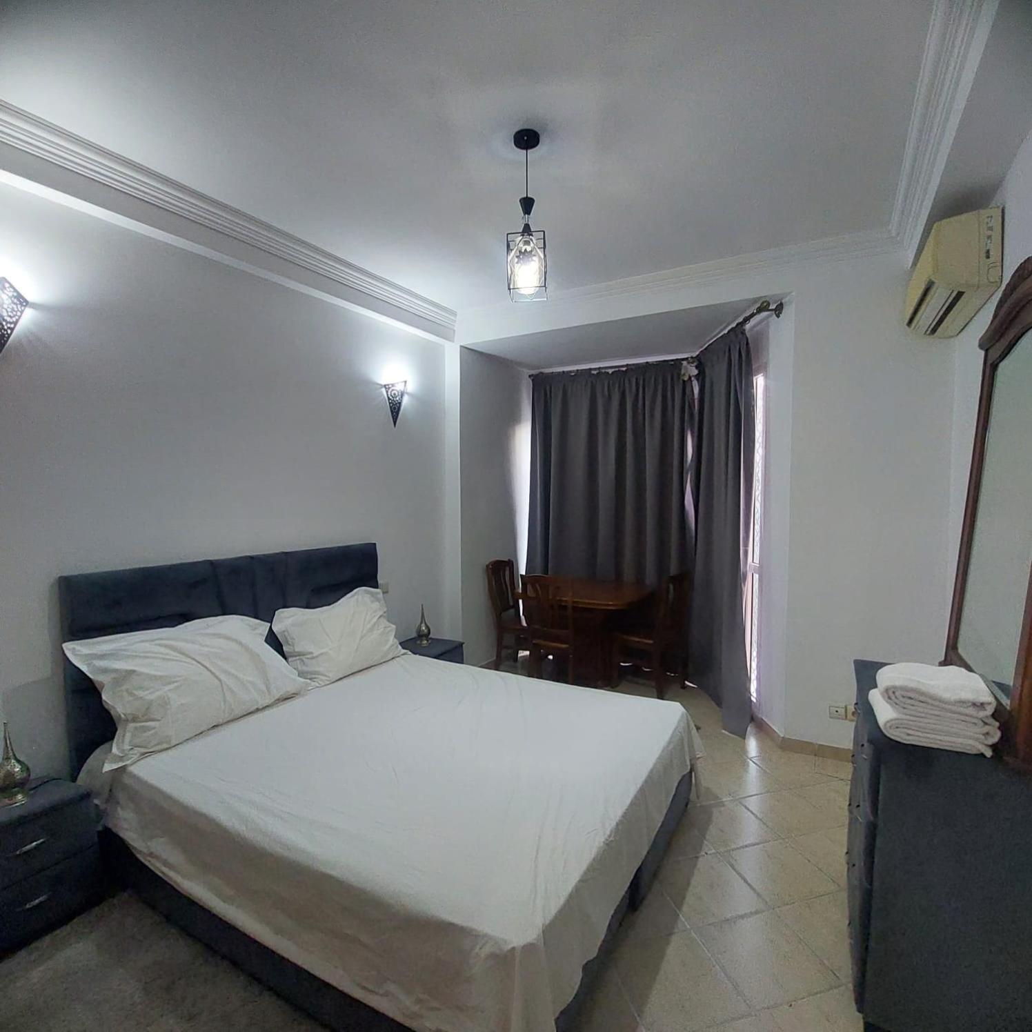 Perfect Only Family Apartment & Air Cooling Marrakesh Bagian luar foto